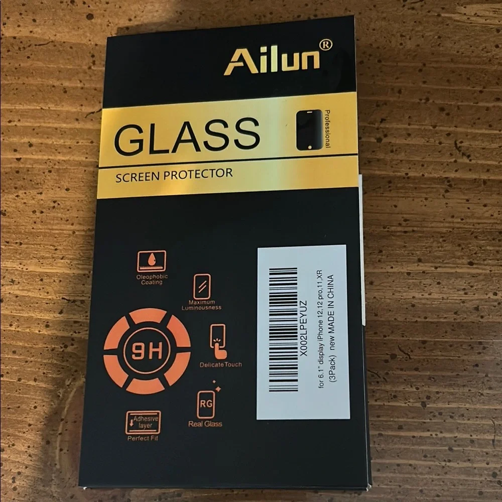 Ailun Glass Screen Protector - Black and Orange